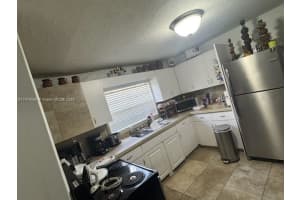 1847 Nw 18th Ave Miami, FL 33125 - MLS#A11914006