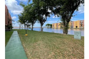 4719 Nw 7th St 109-11, Miami 4719 Nw 7th St 109-11, Miami