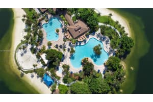 5805 Nw 108th Pl Doral, FL 33178 - MLS#A11914022