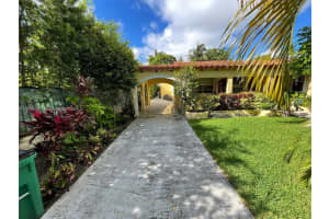 1018 W 47th St #1, Miami Beach, FL 33140, - MLS#A11914026