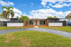 5230 Tyler St Hollywood, FL 33021 - MLS#A11914036