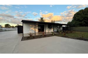 5020 Nw 170th St Miami Gardens, FL 33055 - MLS#A11914044