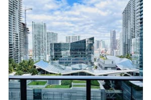 45 Sw 9th St 1710, Miami