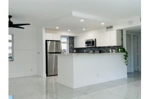 414 Se 14th St 2 Fort Lauderdale, FL 33316 - MLS#A11914123