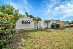 7916 Miramar Pkwy Miramar, FL 33023 - MLS#A11914139