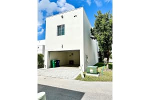 10410 NW 67th St, Doral, FL 33178, - MLS#A11914144