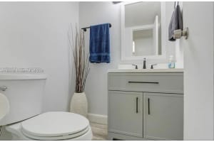 2655 Collins Ave APT 2007, Miami Beach, FL 33140, - MLS#A11914145