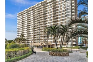 1965 S Ocean Dr 10 M, Hallandale Beach