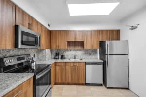 5101 Collins Ave #12u, Miami Beach, FL 33140, - MLS#A11914232