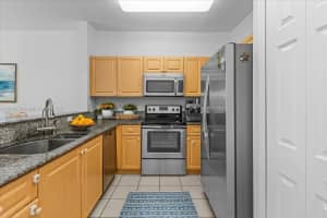 8245 Nw 108th Ave 6-15, Doral