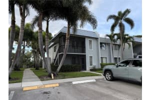 16521 Blatt Blvd 201, Weston