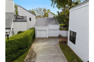 20215 W Oak Haven Cir Miami, FL 33179 - MLS#A11914344