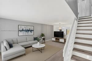 10167 Sw 77th Ct 10167, Miami