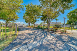 1207 Sw 131st Place Cir W Miami, FL 33184 - MLS#A11914379