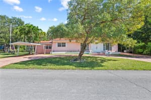 700 Ne 118th St Biscayne Park, FL 33161 - MLS#A11914430