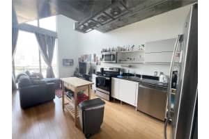 690 SW 1st Ct APT 1513, Miami, FL 33130, - MLS#A11914481