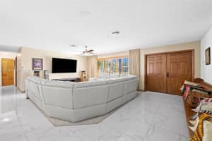 11241 Nw 27th Ct Plantation, FL 33323 - Off Market