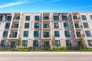 8001 NW 41st St f 303, Doral, FL 33166, - MLS#A11914546