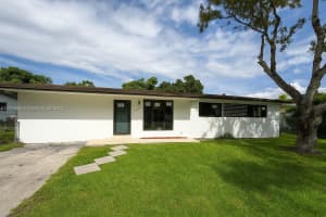 11615 Sw 142nd Ter, Miami