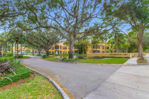 15563 N Miami Lakeway N, Miami Lakes 15563 N Miami Lakeway N, Miami Lakes