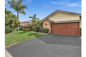 7390 NW 49th St, Lauderhill, FL 33319, - MLS#A11914645