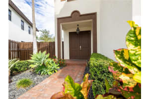 8777 Nw 102nd Ct Doral, FL 33178 - MLS#A11914647