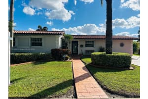 8530 Nw 178th St Hialeah, FL 33015 - MLS#A11914652