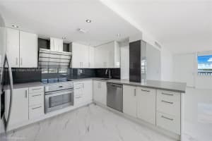 2016 Bay Dr 904 Miami Beach, FL 33141 - MLS#A11914693