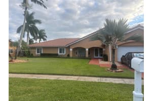 20270 Nw 4th St, Pembroke Pines