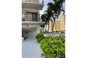 6424 Collins Ave APT 204, Miami Beach, FL 33141, - MLS#A11914734