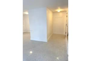 6424 Collins Ave APT 204, Miami Beach, FL 33141, - MLS#A11914734