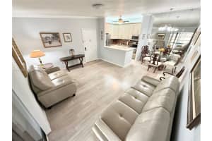 7196 Ashmont Cir 212 Tamarac, FL 33321 - MLS#A11914767