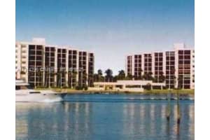 19800 Sandpointe Bay Dr 802 Tequesta, FL 33469 - Off Market