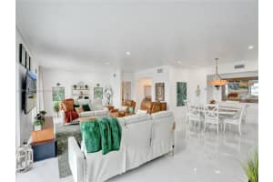 3800 Hillcrest Dr 1204, Hollywood