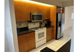 1301 Sw 142nd Ave 301h Pembroke Pines, FL 33027 - MLS#A11914828