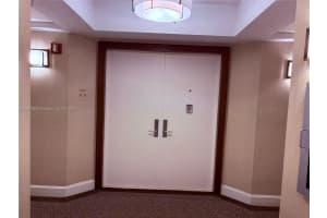 4779 Collins Ave 2302, Miami Beach