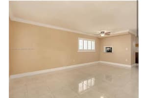 633 Ne 2nd Ave 18 Fort Lauderdale, FL 33304 - MLS#A11914846