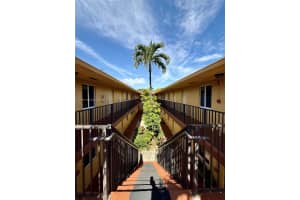 1733 Mayo St 9, Hollywood