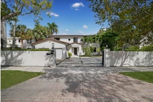 5735 N Bay Rd, Miami Beach