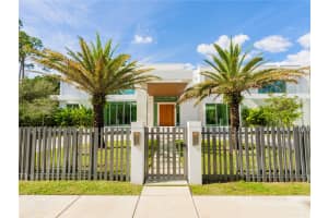 6720 SW 98th St, Pinecrest, FL 33156, - MLS#A11914963