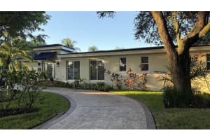 1541 Garcia Ave, Coral Gables, FL 33146, - MLS#A11915031