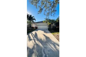7607 Nw 70th Way, Parkland