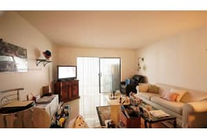 3940 Nw 42nd Ave 215 Lauderdale Lakes, FL 33319 - MLS#A11915109