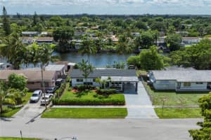 390 NW 40th St, Pompano Beach, FL 33064, - MLS#A11915114