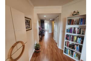 300 Sw 130th Ter 412b Pembroke Pines, FL 33027 - MLS#A11915117