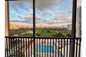 20301 W Country Club Dr APT 1226, Aventura, FL 33180, - MLS#A11915126
