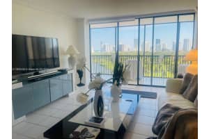 20301 W Country Club Dr APT 1226, Aventura, FL 33180, - MLS#A11915126