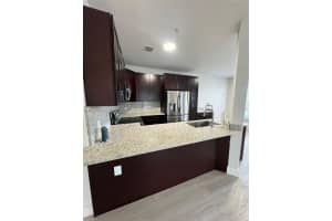 4381 Sw 160th Ave 104, Miramar