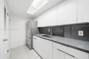 2301 NE 170th St #1, North Miami Beach, FL 33160, - MLS#A11915151