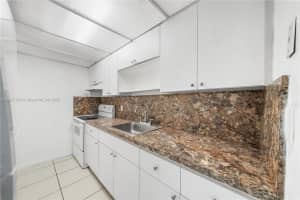 2301 NE 170th St #9, North Miami Beach, FL 33160, - MLS#A11915159